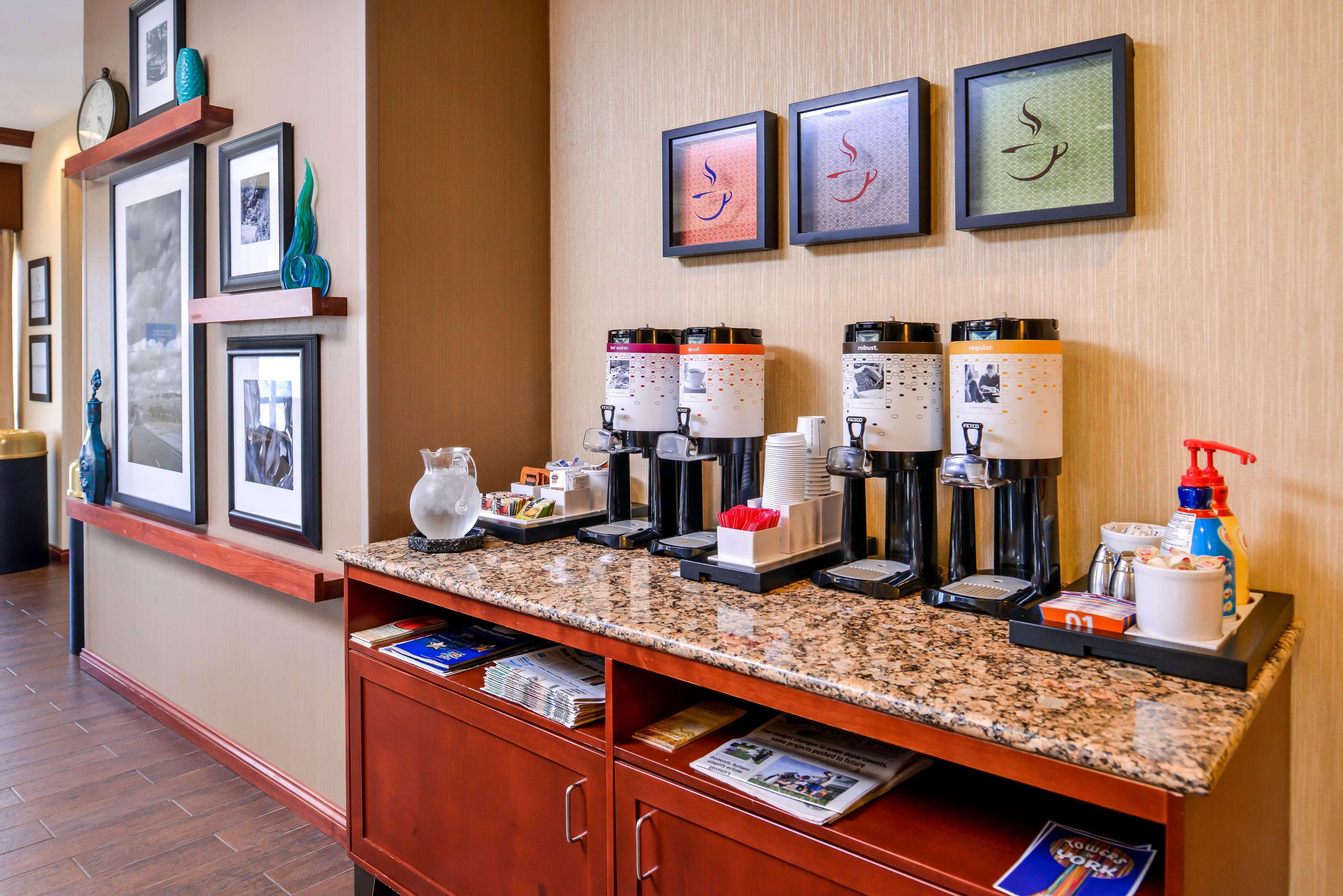 Hampton Inn York Kültér fotó