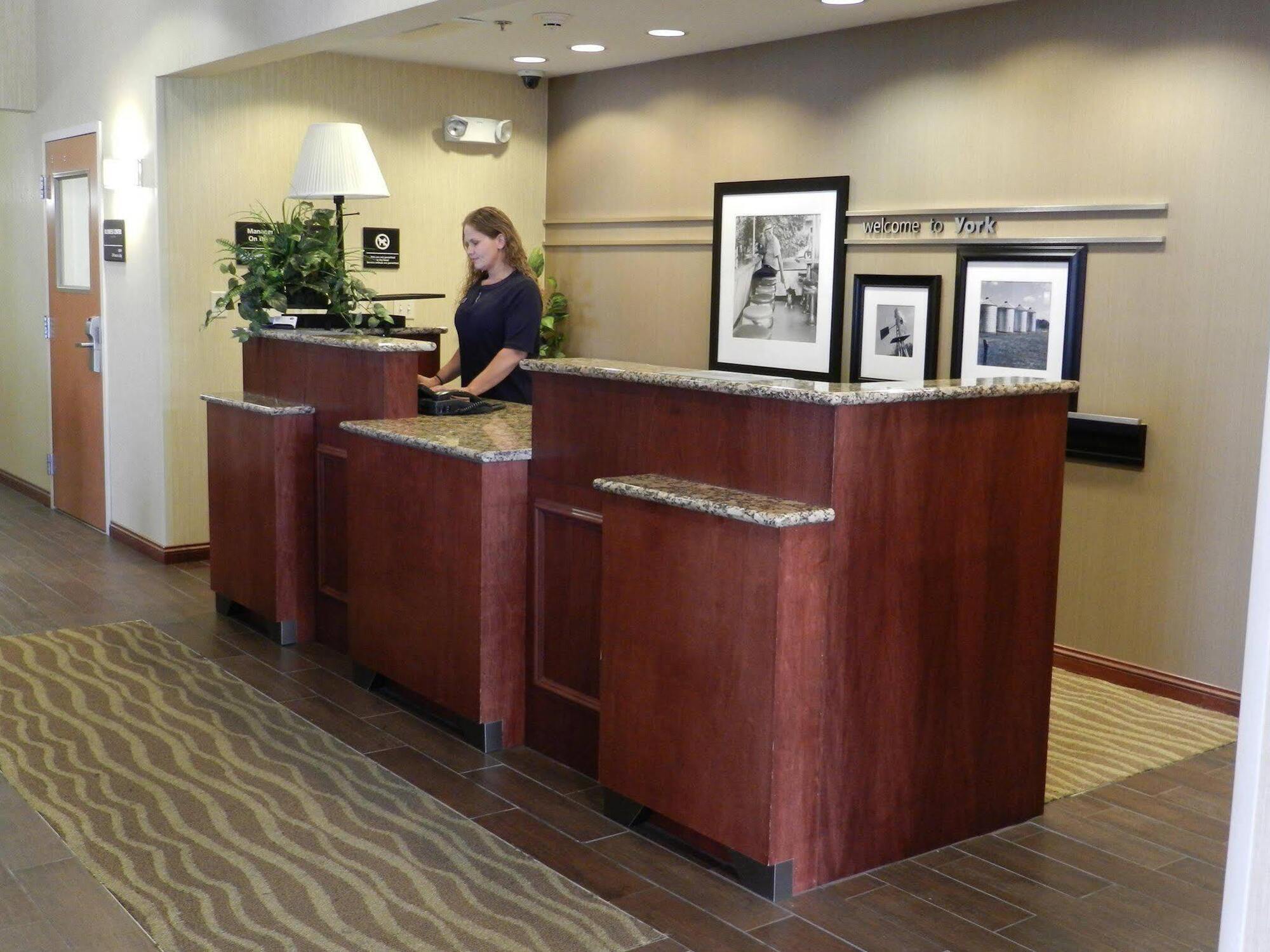 Hampton Inn York Kültér fotó